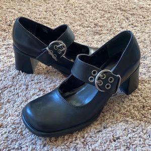 Vintage Steve Madden heels!